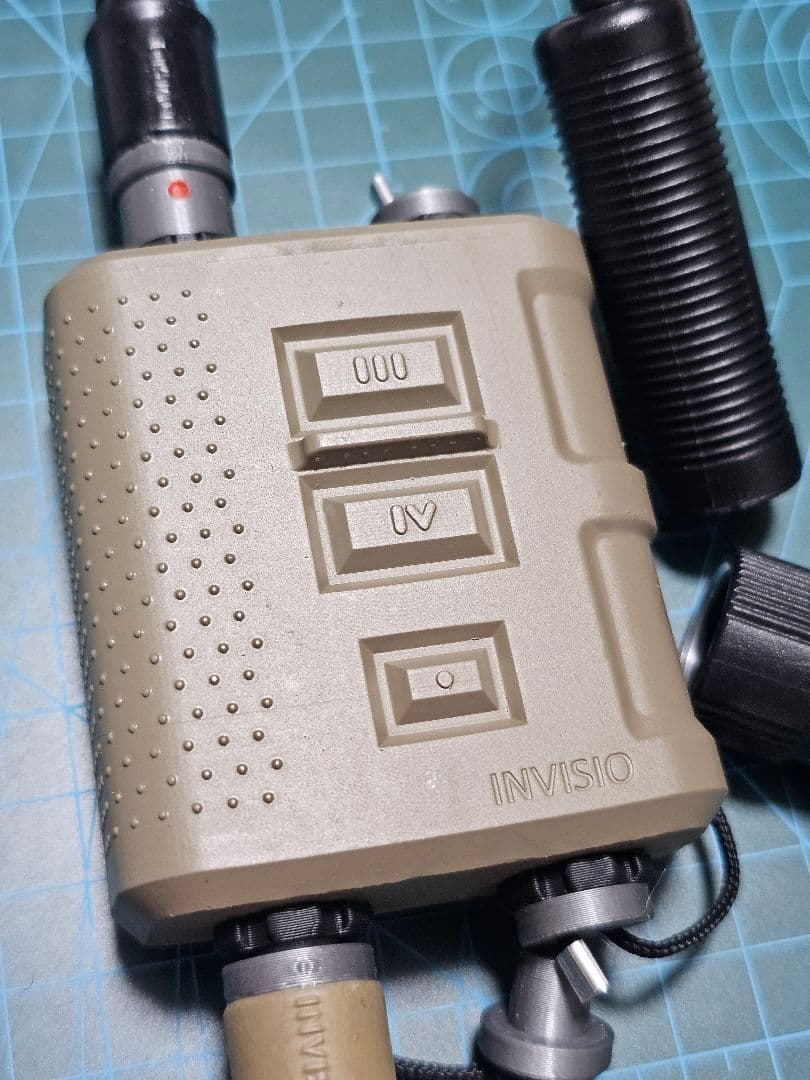 ラスト1点】INVISIO V60 PTT ダミーモデル - メルカリ