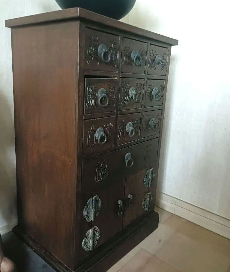 韓国アジアンアンティーク木製キャビネット