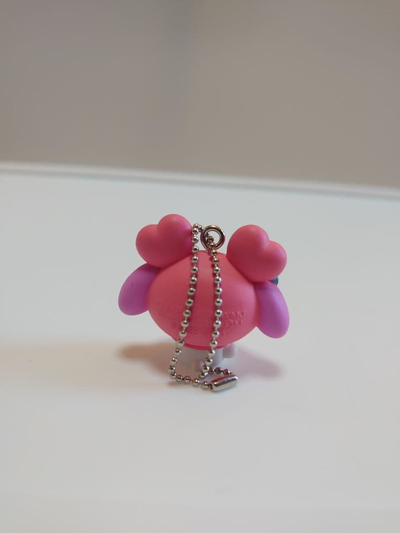 【MOMO•モモ】TWICE　ティッシュカバー　チャーム　缶バッジ　アクスタ