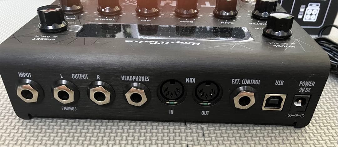 【登録解除済】IK MULTIMEDIA TONEX PEDAL