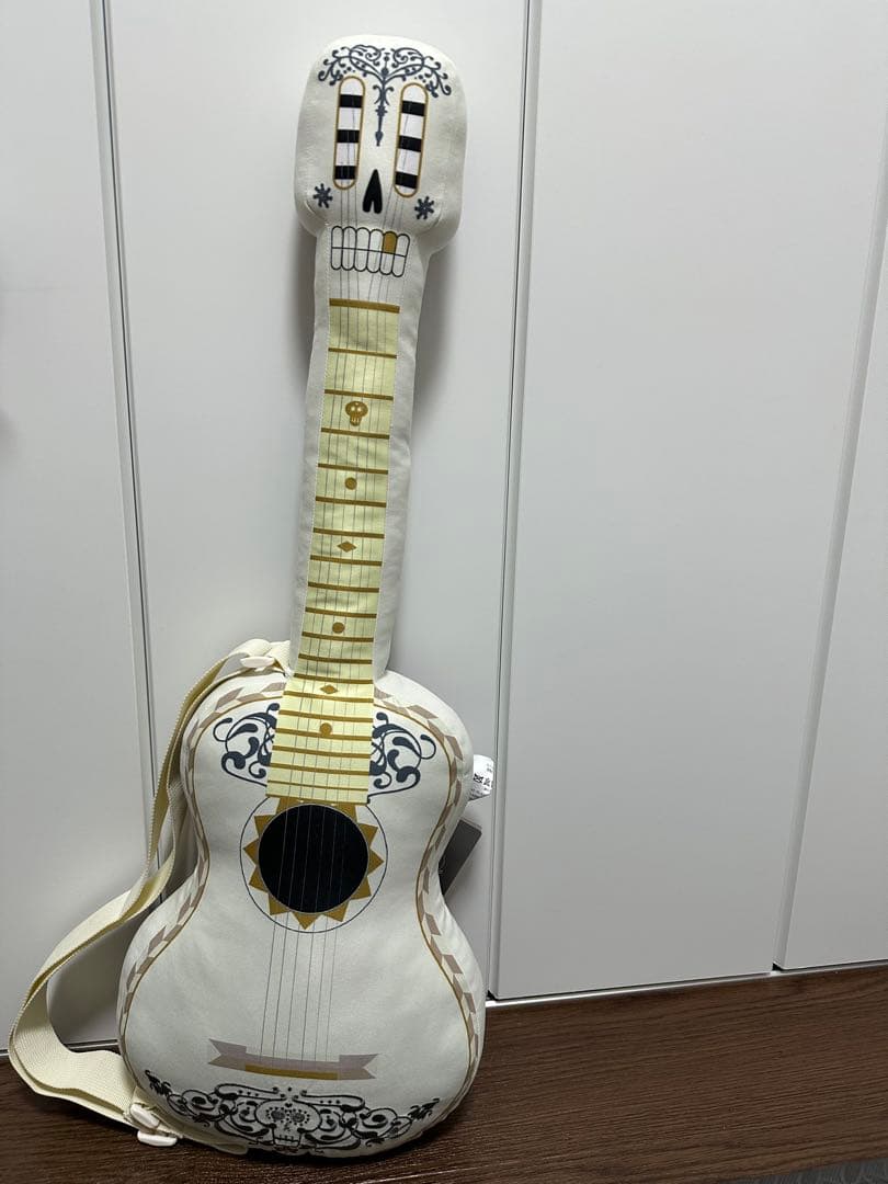 リメンバーミー ギター クッション - メルカリ