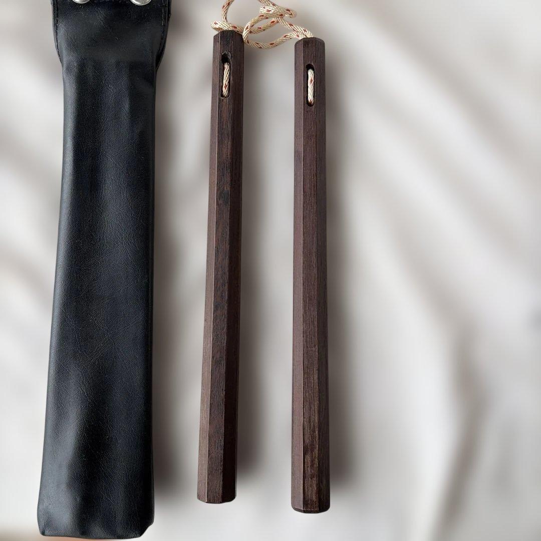 木製 武道用 ヌンチャク　 牛革専用ケース付き