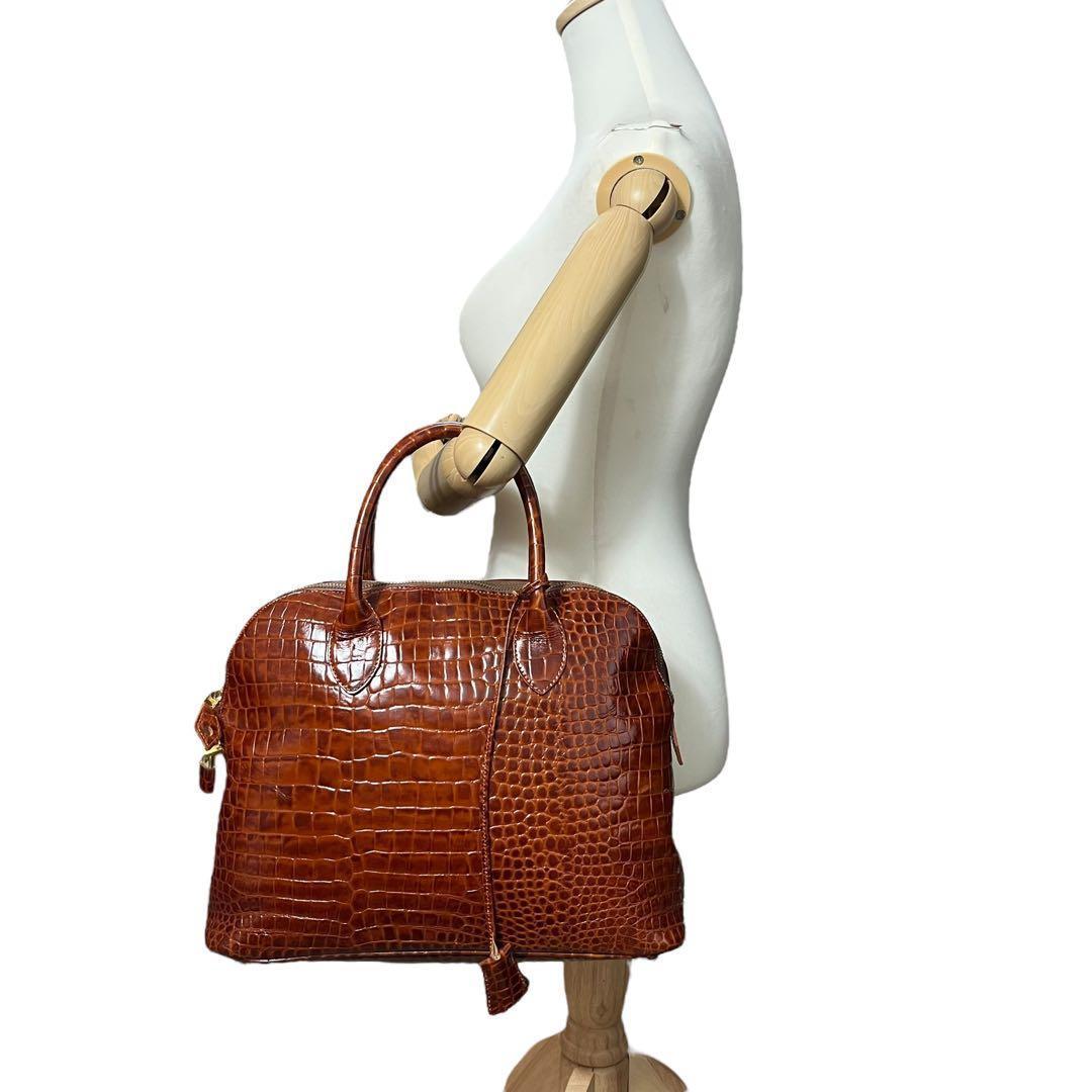 クロコダイル型押し 茶レザーバッグ 鍵付き 大容量