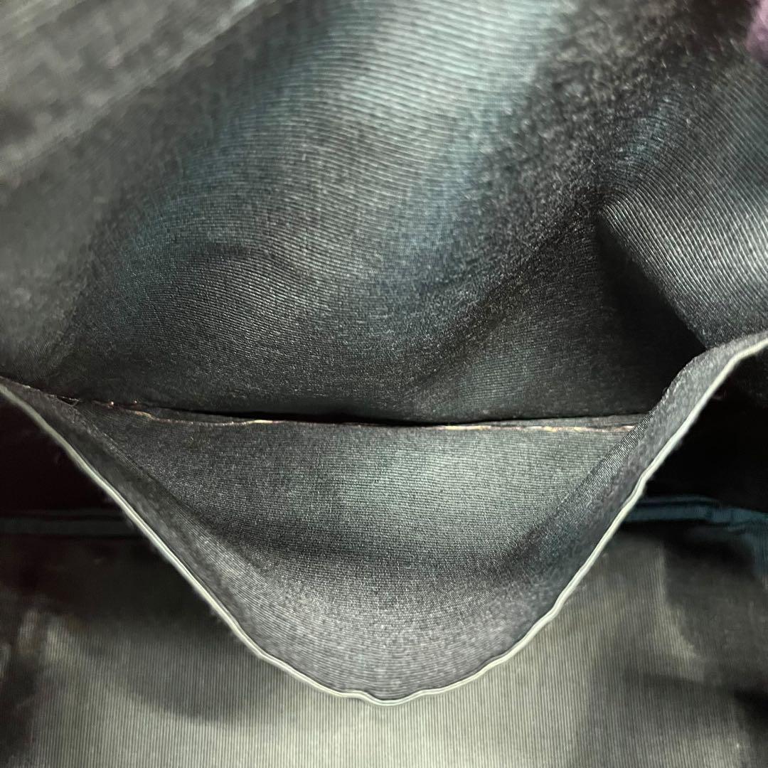 クロコダイル型押し 茶レザーバッグ 鍵付き 大容量