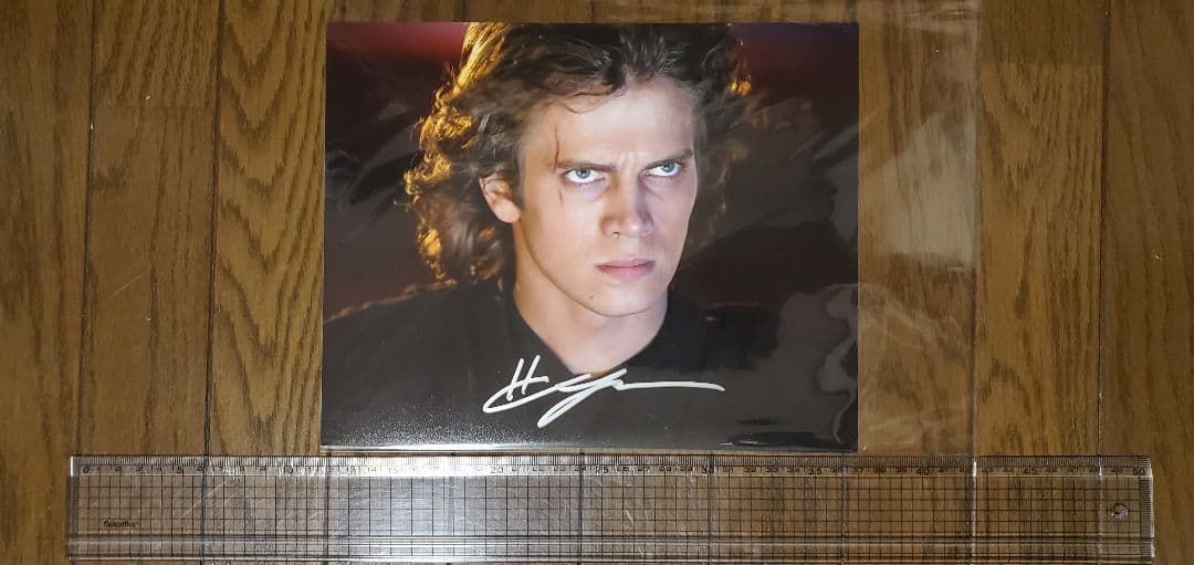 ヘイデン•クリステンセン直筆サイン入り写真