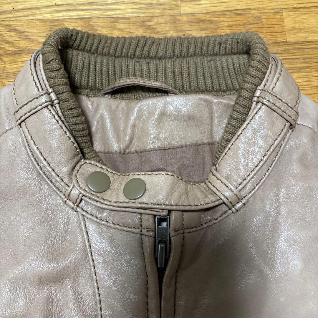 ディーゼル ベージュ レザー シングルライダース 腕にシミあり！