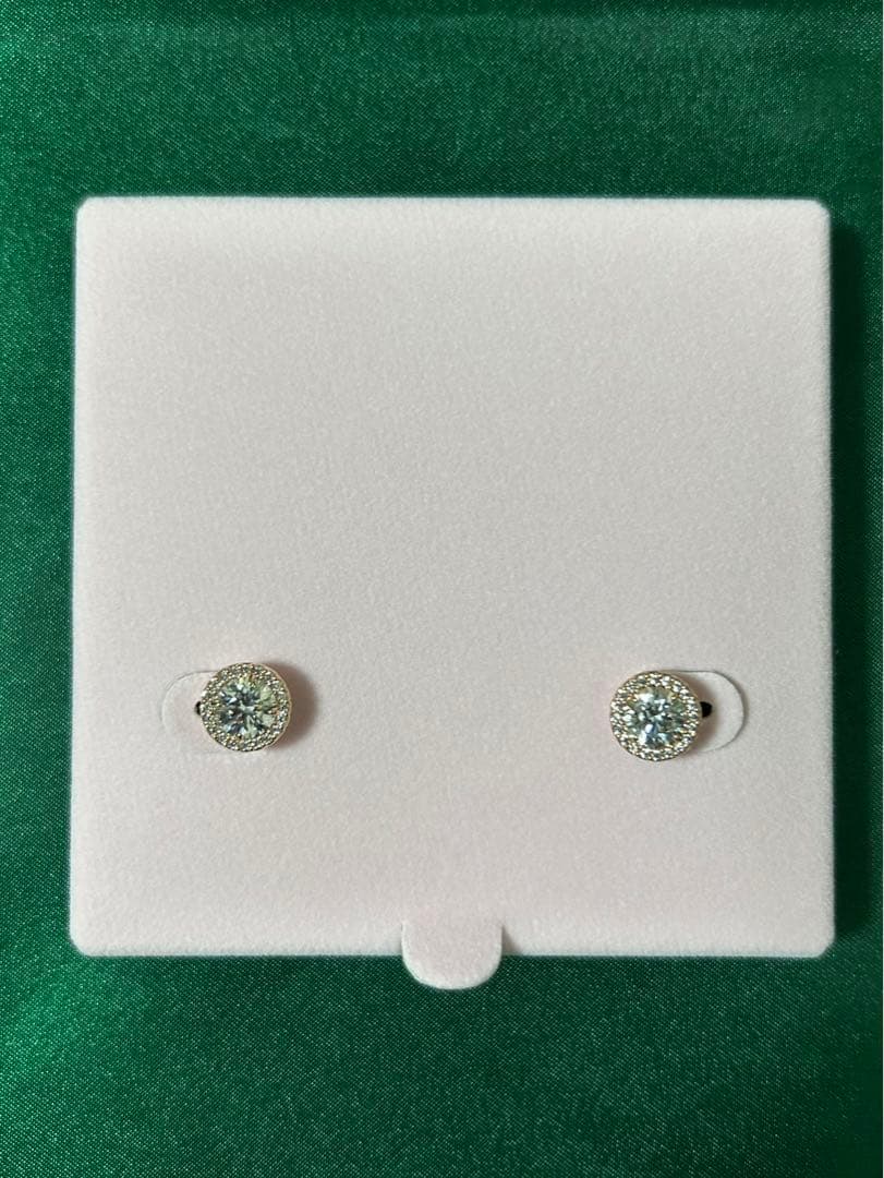 新品 スワロフスキー スタッドピアス 両耳用 ローズゴールド - メルカリ