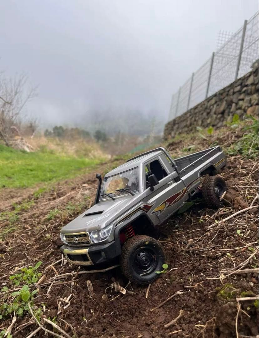 1:12 フルスケール RC カー MN82 pro toyota
