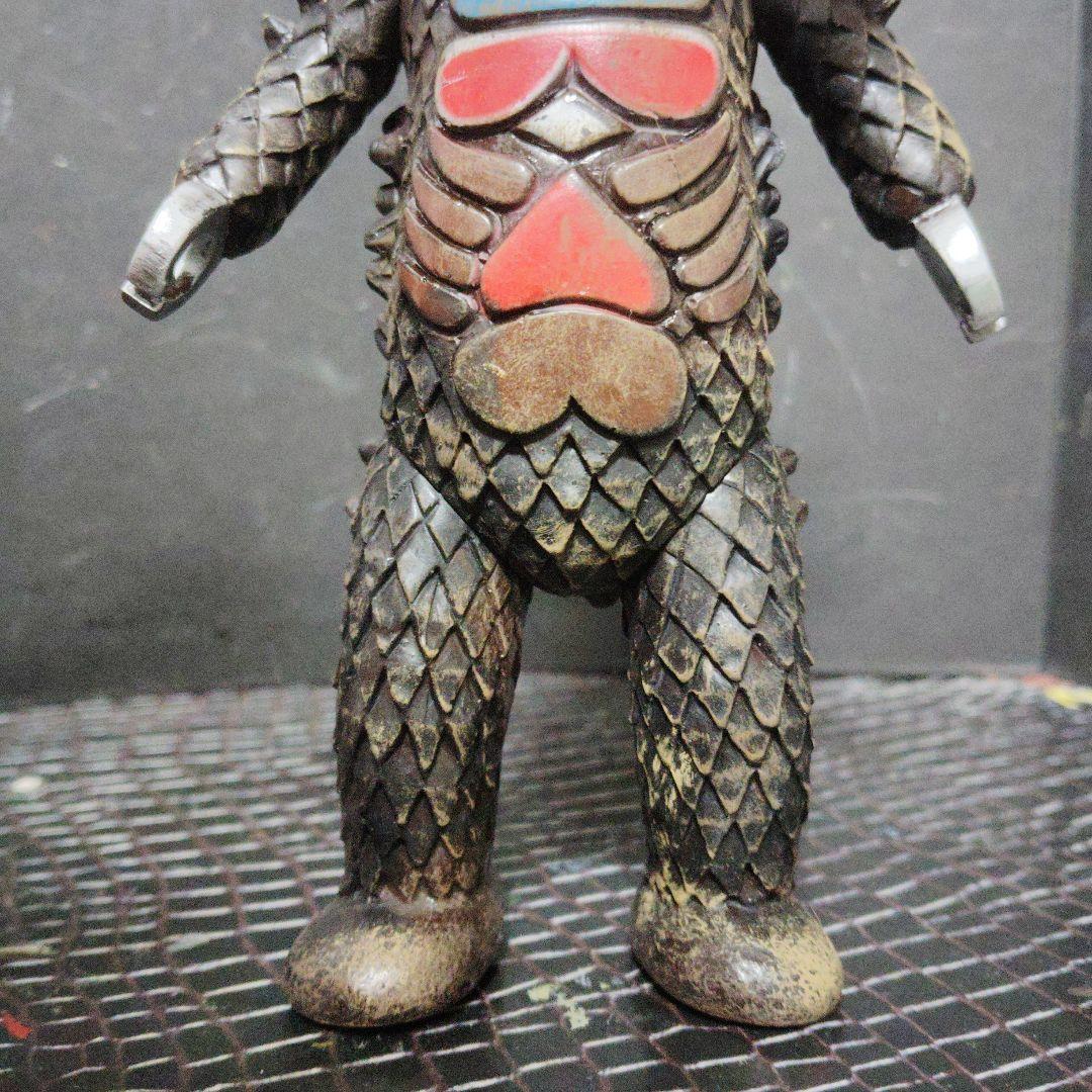 ウルトラ怪獣旧型絶版ソフビギャンゴ.ネロンガ（2744onsi2873fi）