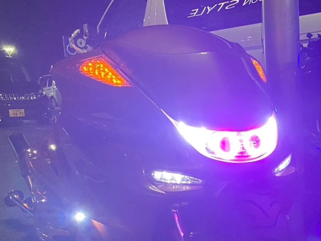 マジェスティsg03j ヘッドライトLED リングワンオフ