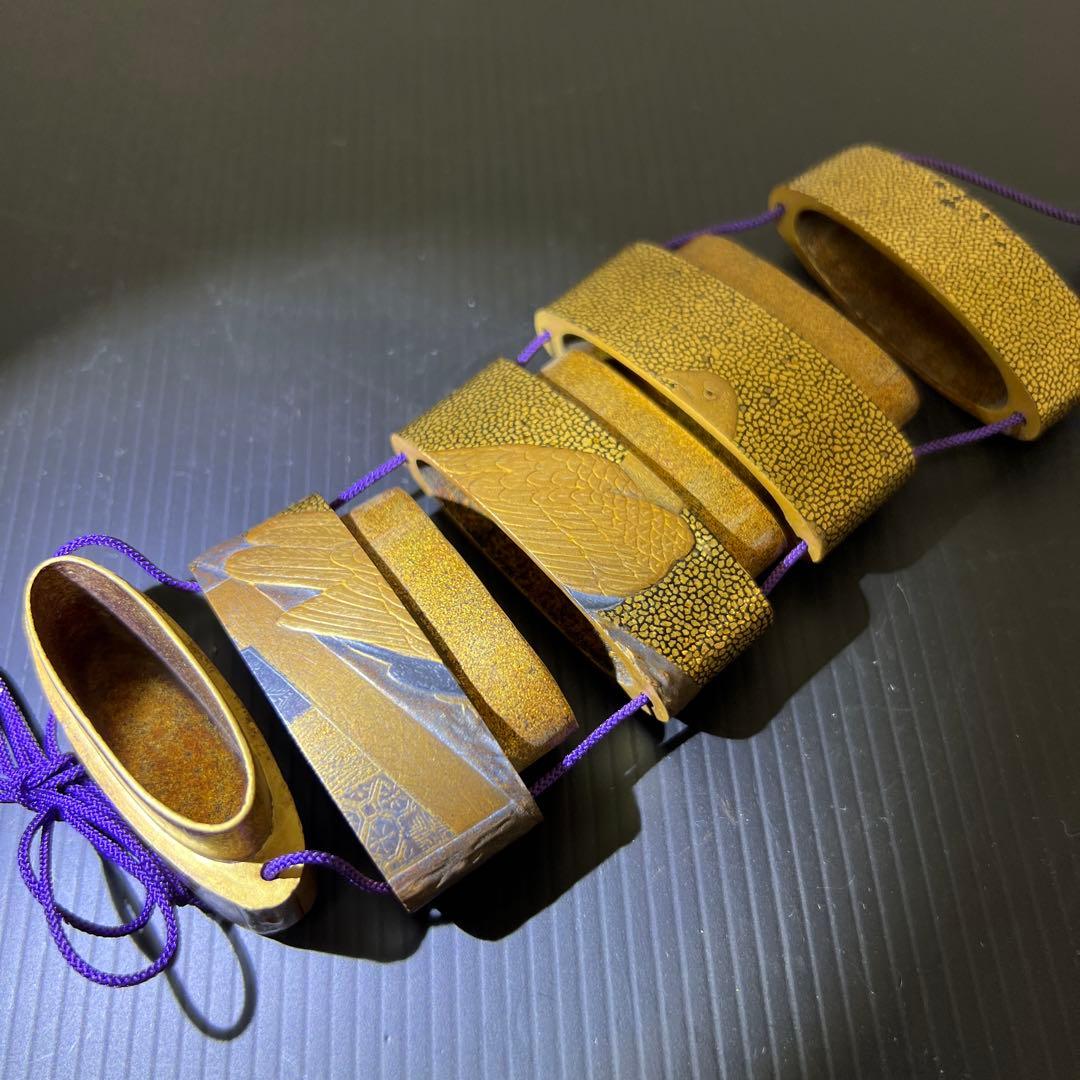 江戸時代　極上盛上鷲内梨地　五段大振印籠　極上獅子根付　東Y7-0812⭐︎2F