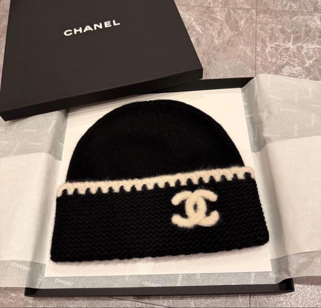 即日発送 CHANEL CCマークニット帽 ブラック/ホワイト