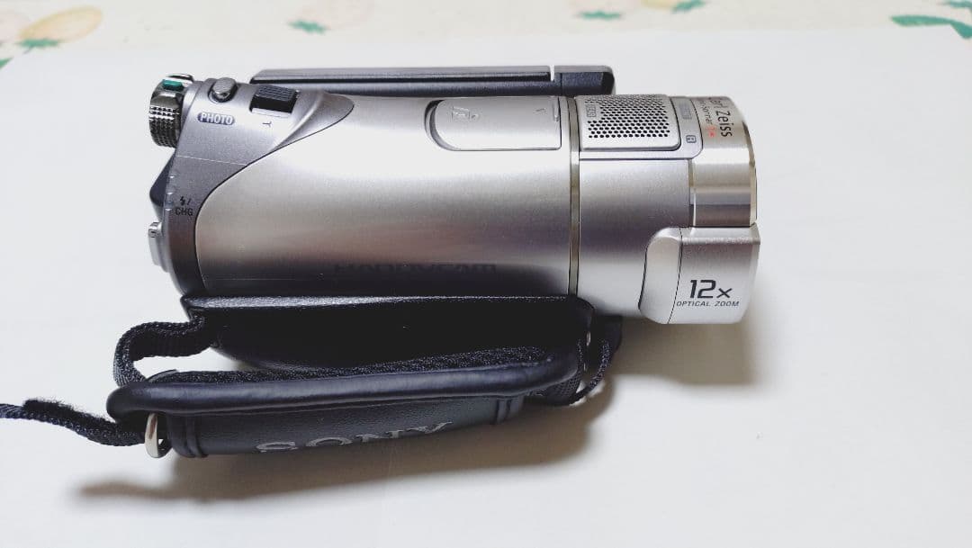 ソニーハンディカム　HDR−CX12 シルバー