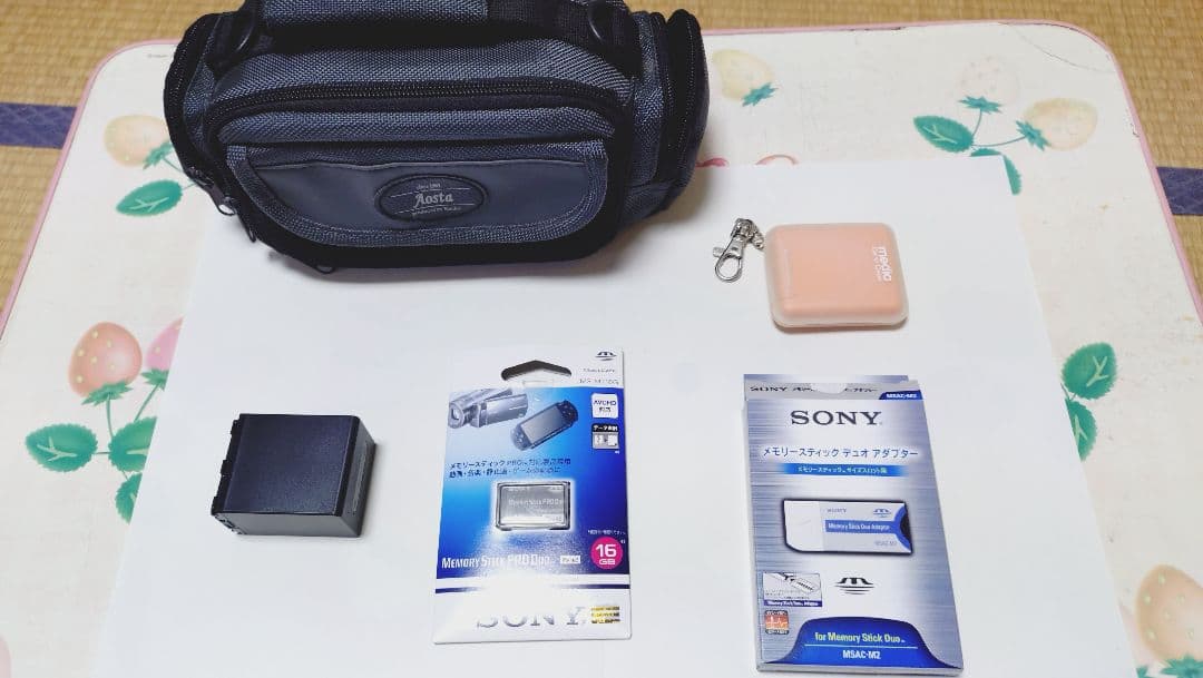 ソニーハンディカム　HDR−CX12 シルバー