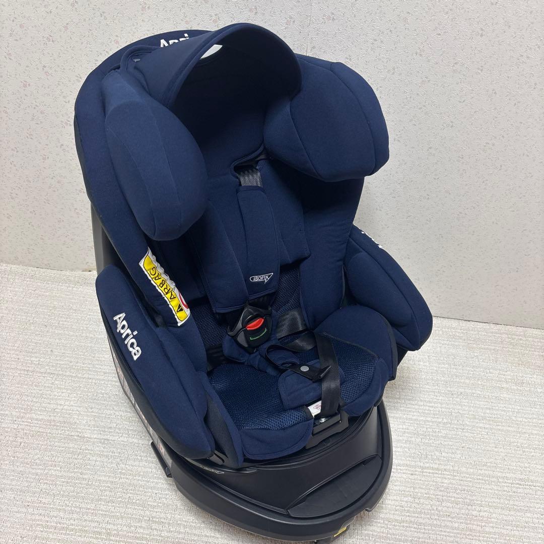 Aprica 回転式チャイルドシート ネイビー