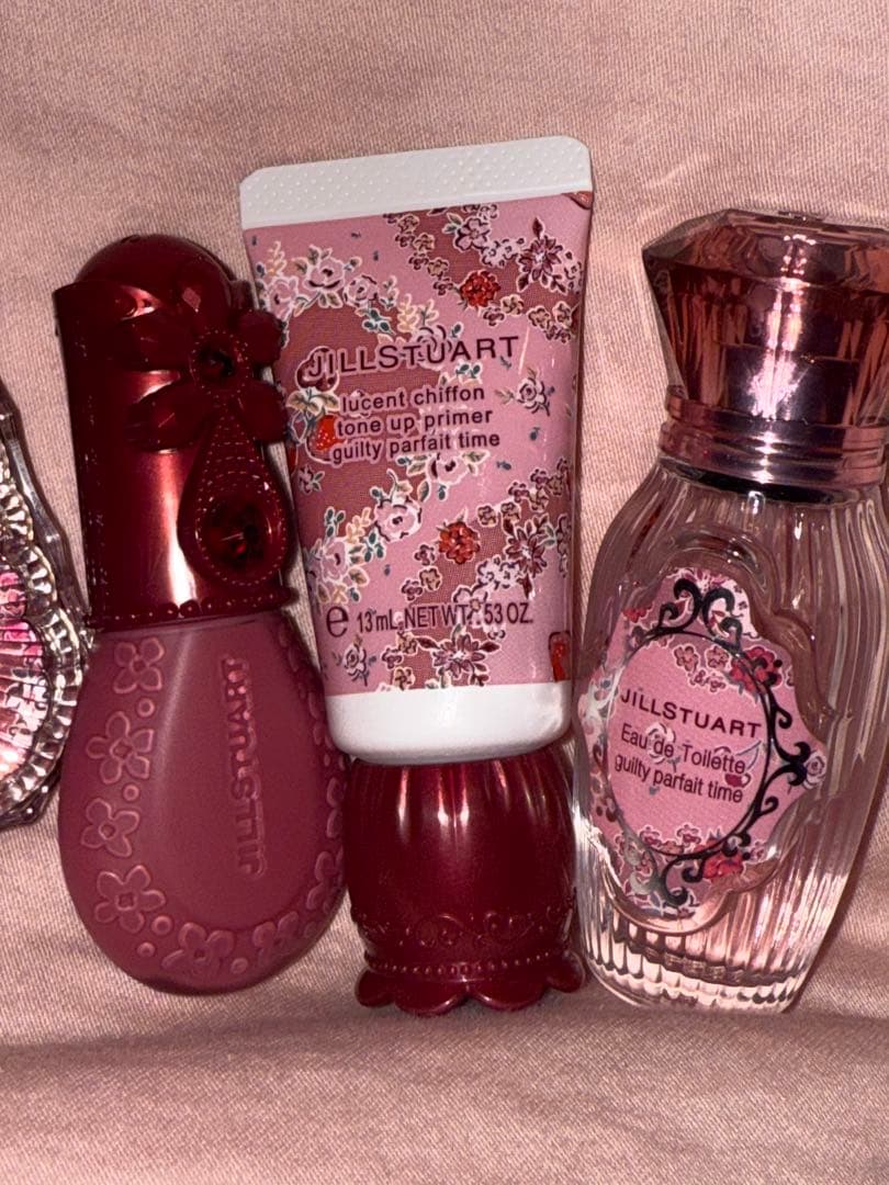 【misaki (〃~・〃)即発送可】 ジルスチュアートクリスマスコフレ