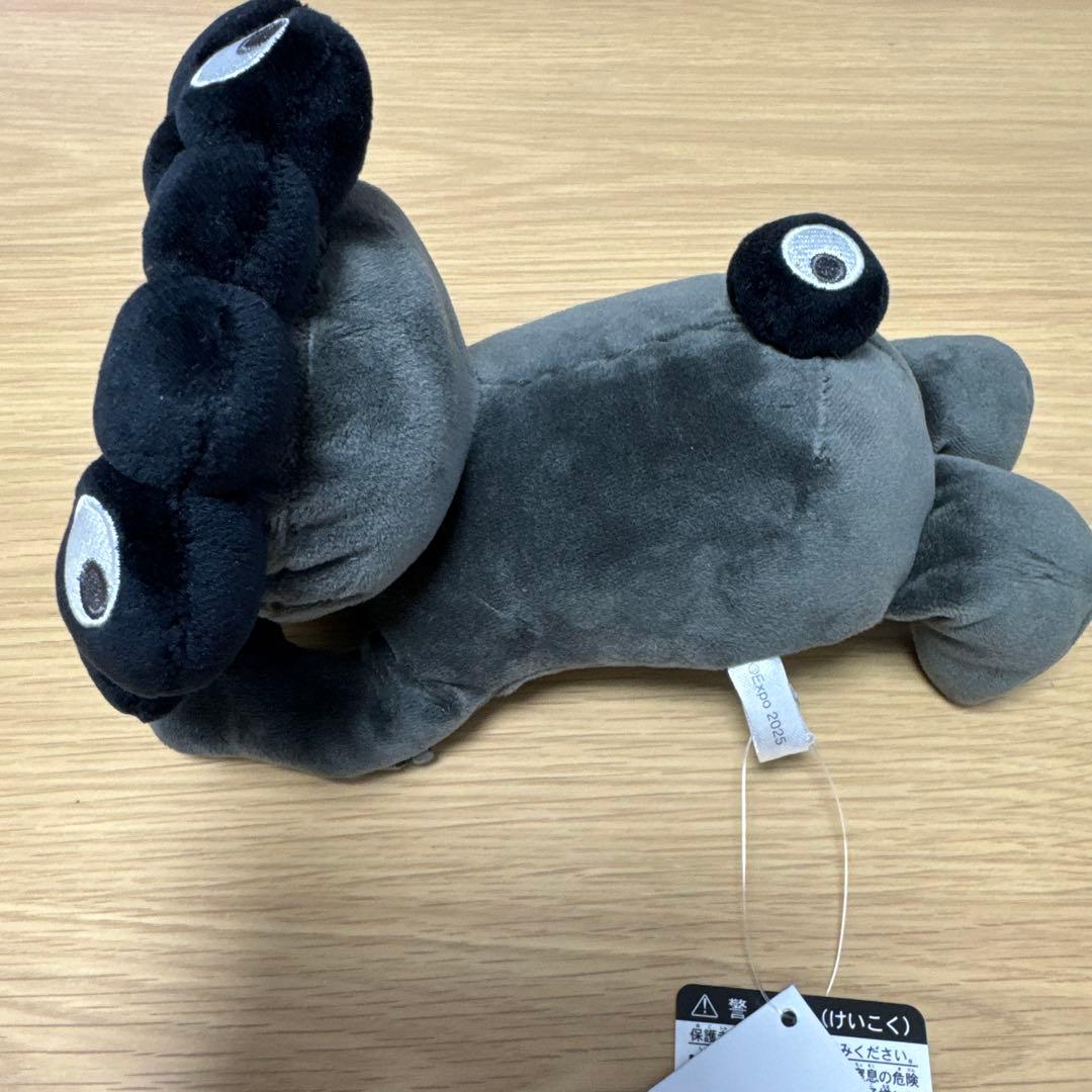 新品未使用タグ付き☆関西万博 黒ミャクミャク 這型ぬいぐるみ