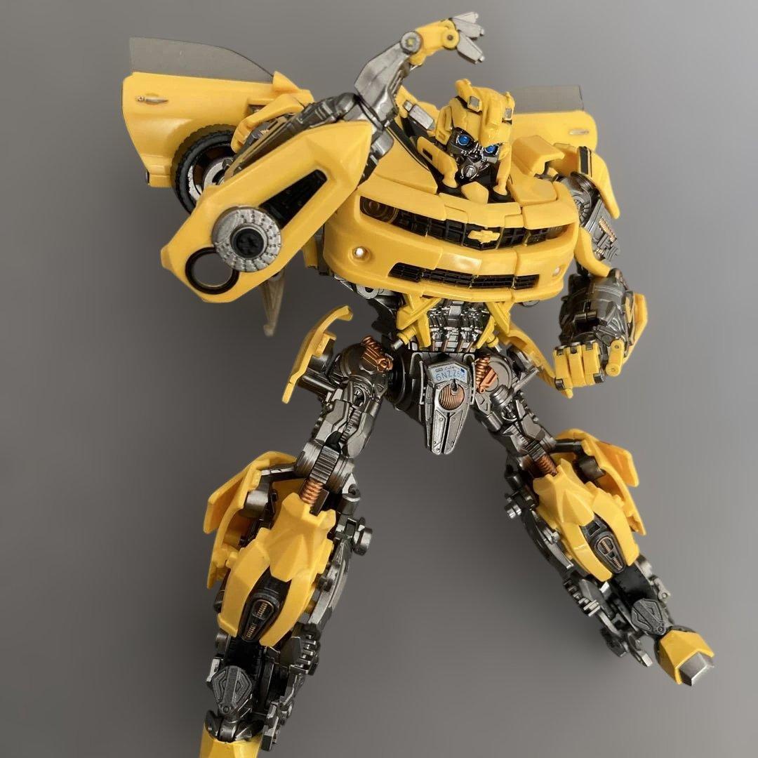 非正規トランスフォーマー　バンブルビー似　WASP WW-01