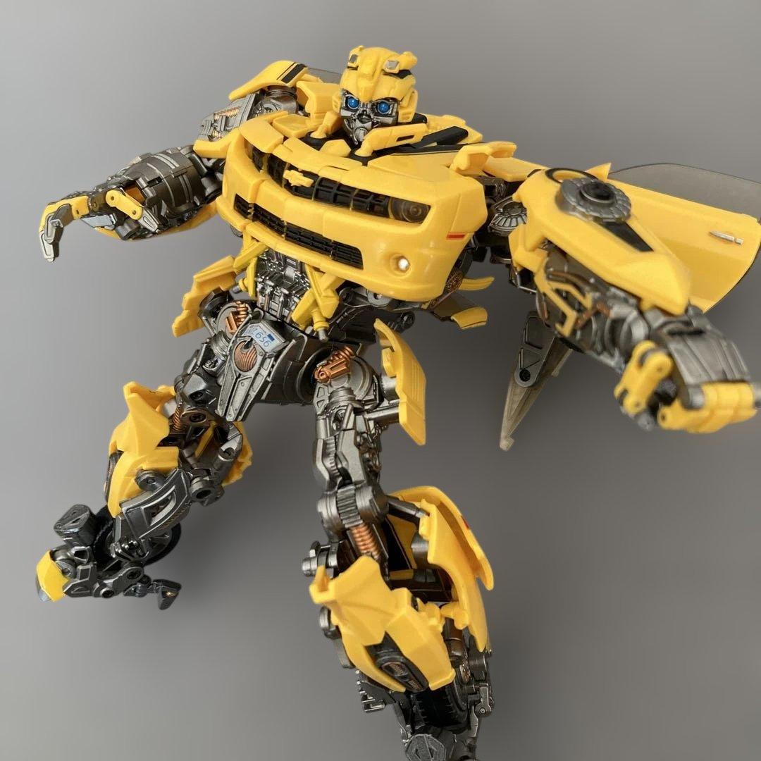 非正規トランスフォーマー　バンブルビー似　WASP WW-01