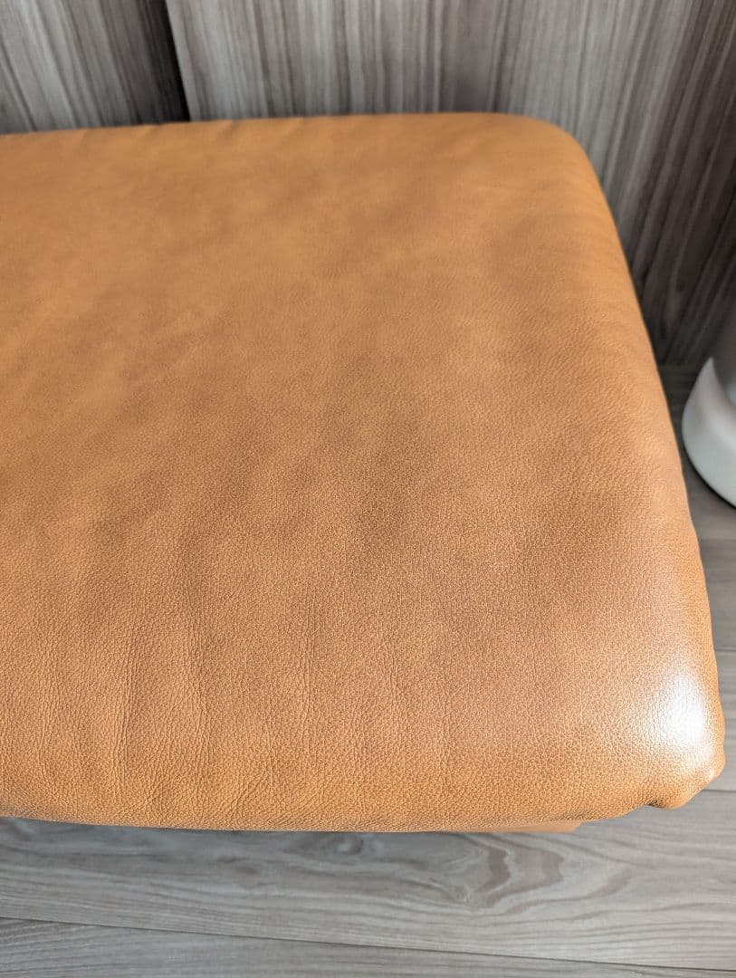 かねたや オットマン　オシリス　SP IT108 イタリア製総革 2024年購入