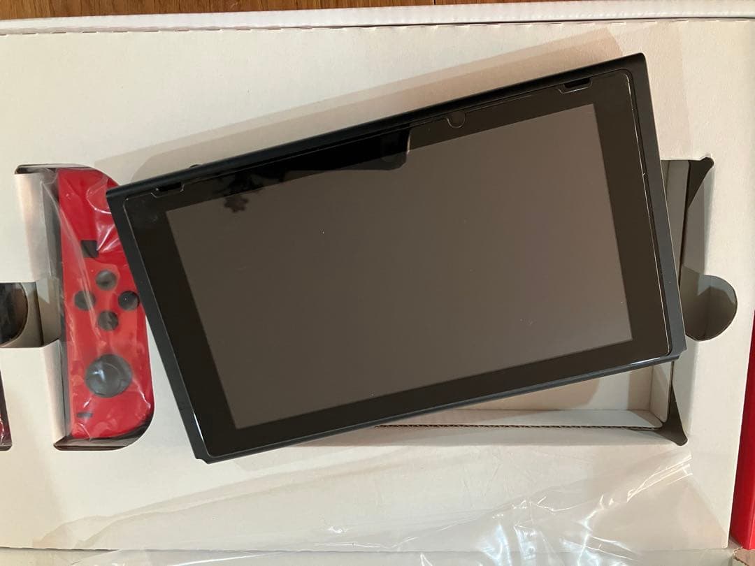 Nintendo Switch 本体 バッテリー強化版 とおまけプロコン