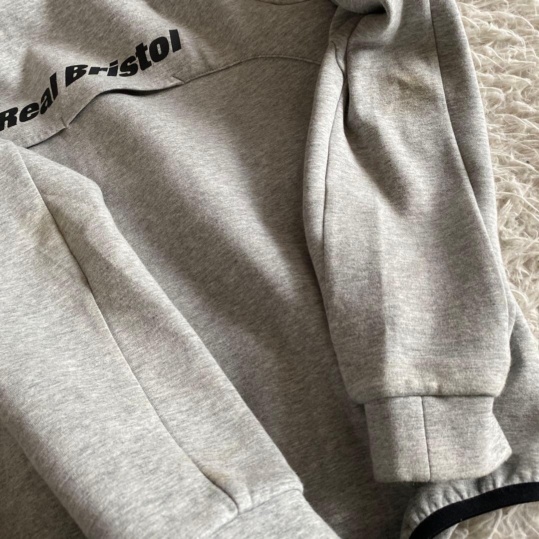 Bristol パーカー　グレー　ジップ　フード付き