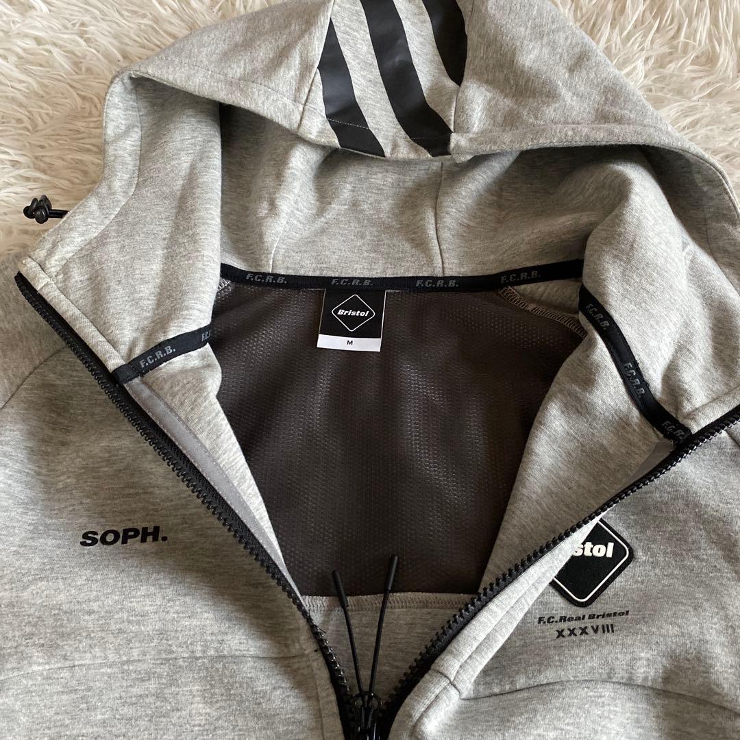 Bristol パーカー　グレー　ジップ　フード付き