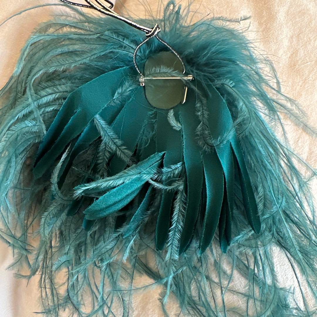 アパルトモン INDRESS Ostrich feather broo