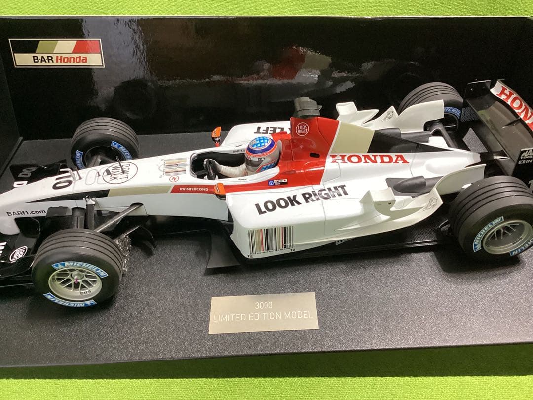 ミニチャンプス 新品 BARホンダ 佐藤琢磨 3,000台限定9×7×26cm - メルカリ