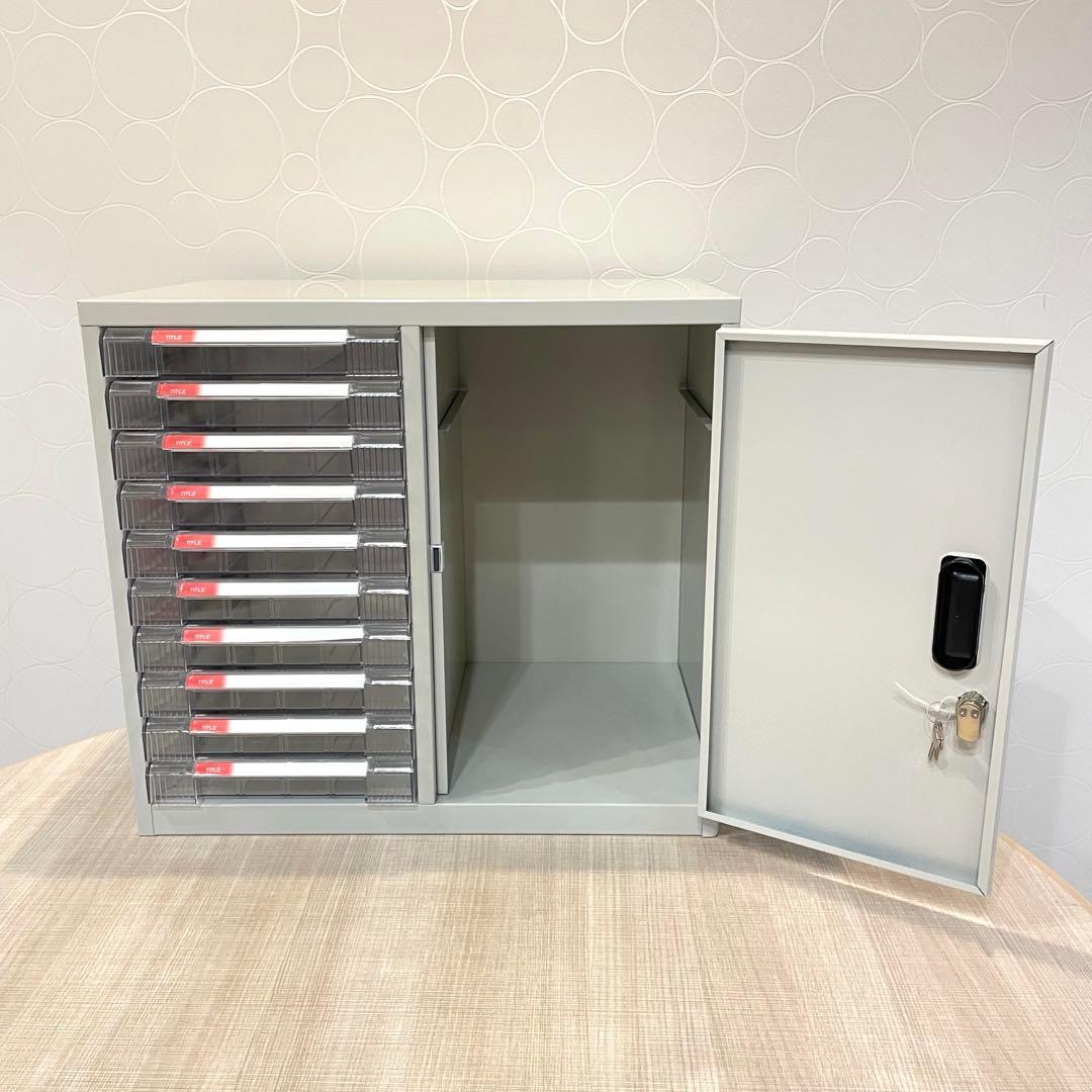 美品【ALPHA】アルファ 鍵付きキャビネット 書類収納ボックス 10段トレー付