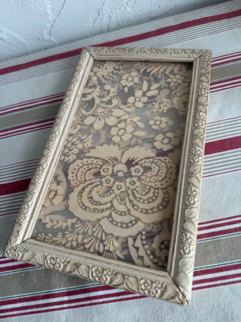 フランスアンティーク二つ折りフレーム レース花柄