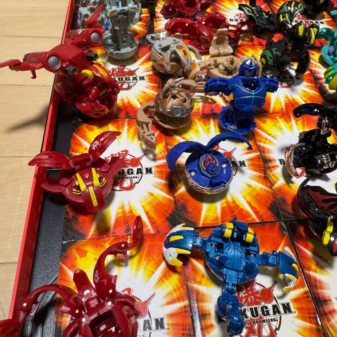 爆丸　スタジアム　本体34体　説明書付