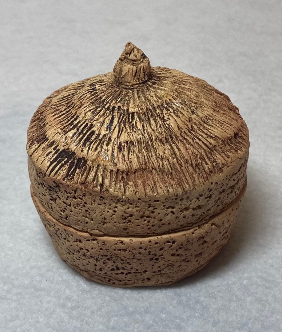 B264h 「わらぐろ香合」佐々木二六作　二六焼　共布共箱　茶道具　愛媛　天神蟹