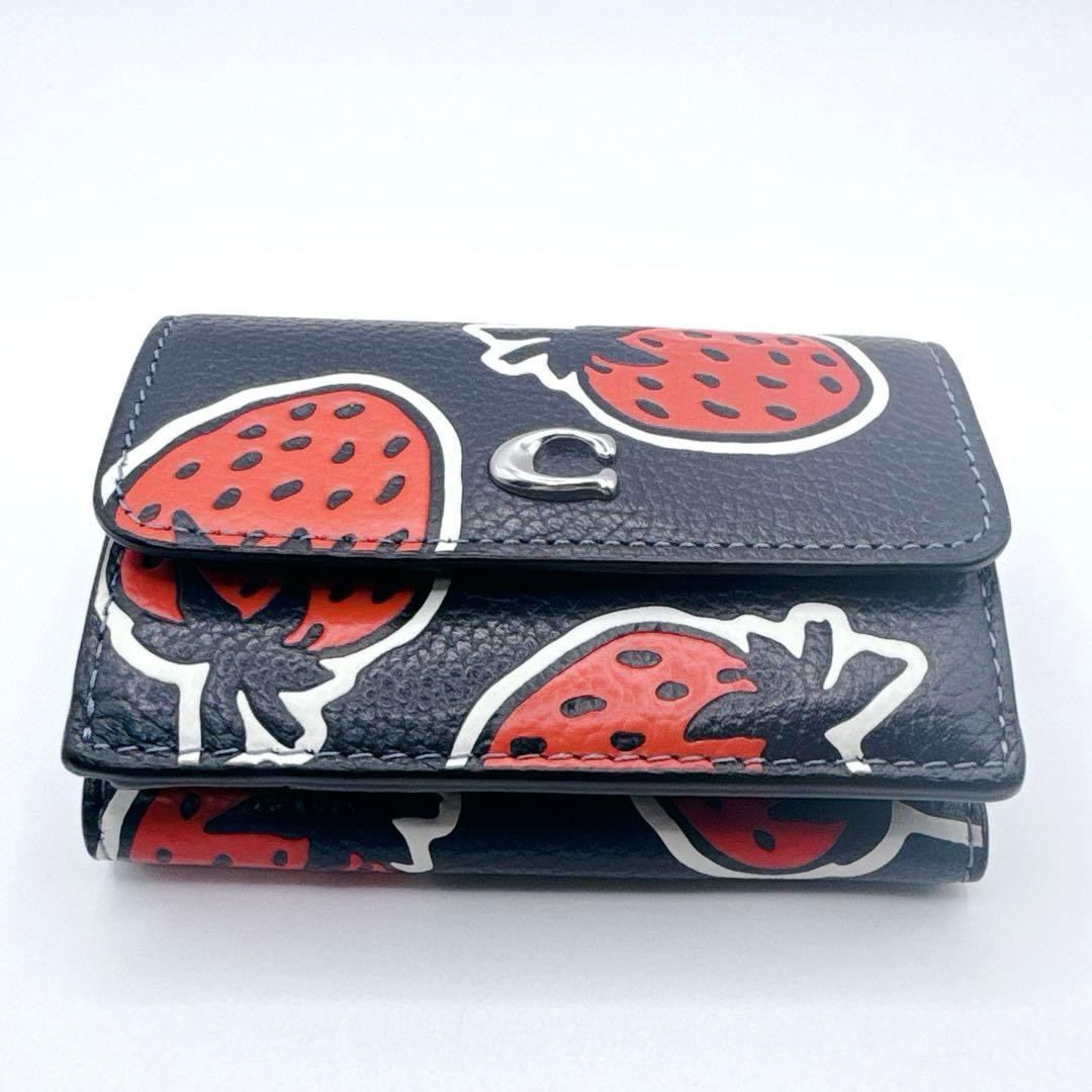 極美品】coach コーチ 三つ折り 財布 苺 レザーネイビー ファッション