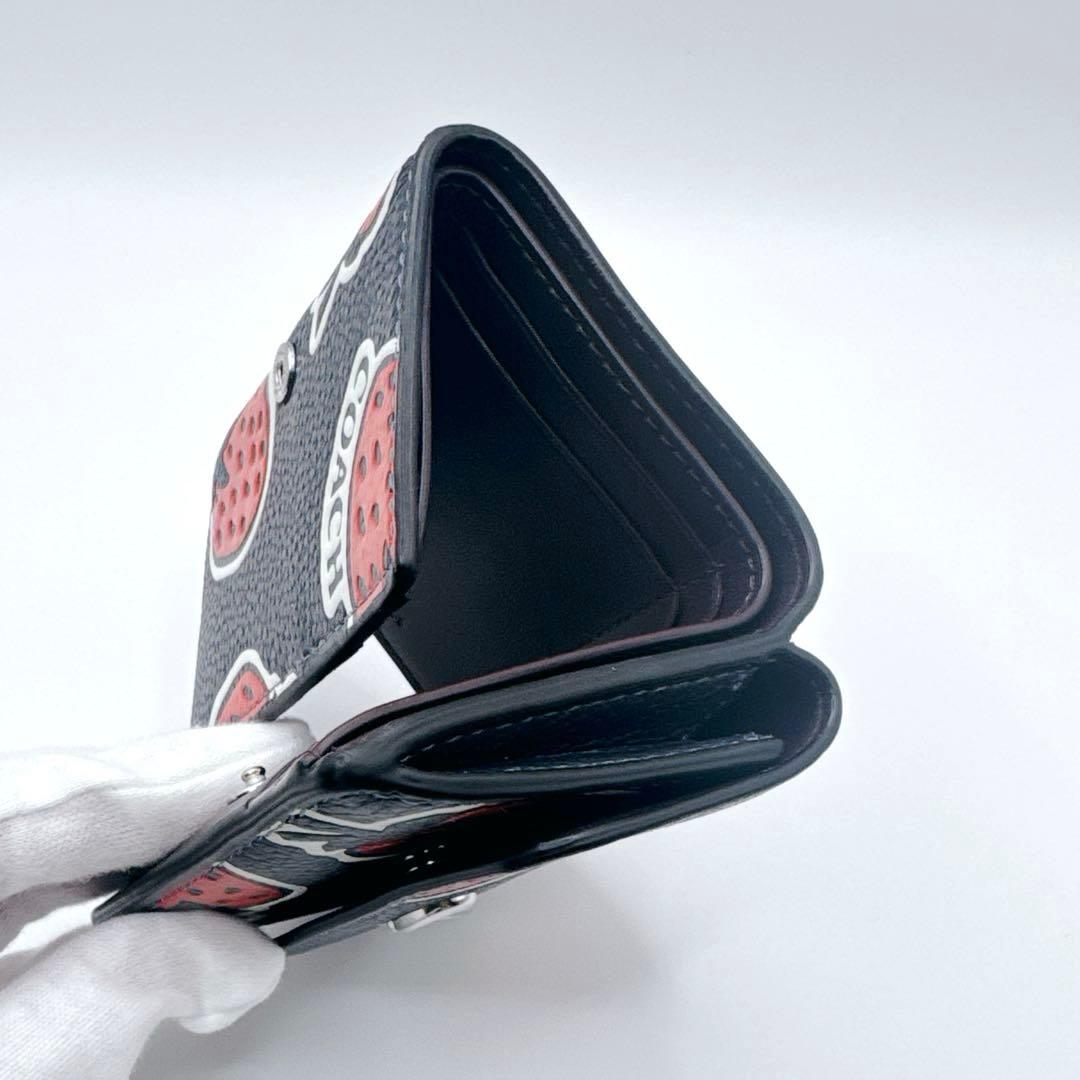 極美品】coach コーチ 三つ折り 財布 苺 レザーネイビー