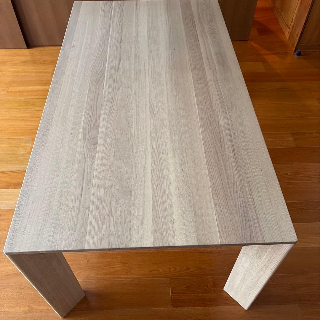 【2024年購入】カリモクケース　ダイニングテーブル　ピュアオーク　カリモク