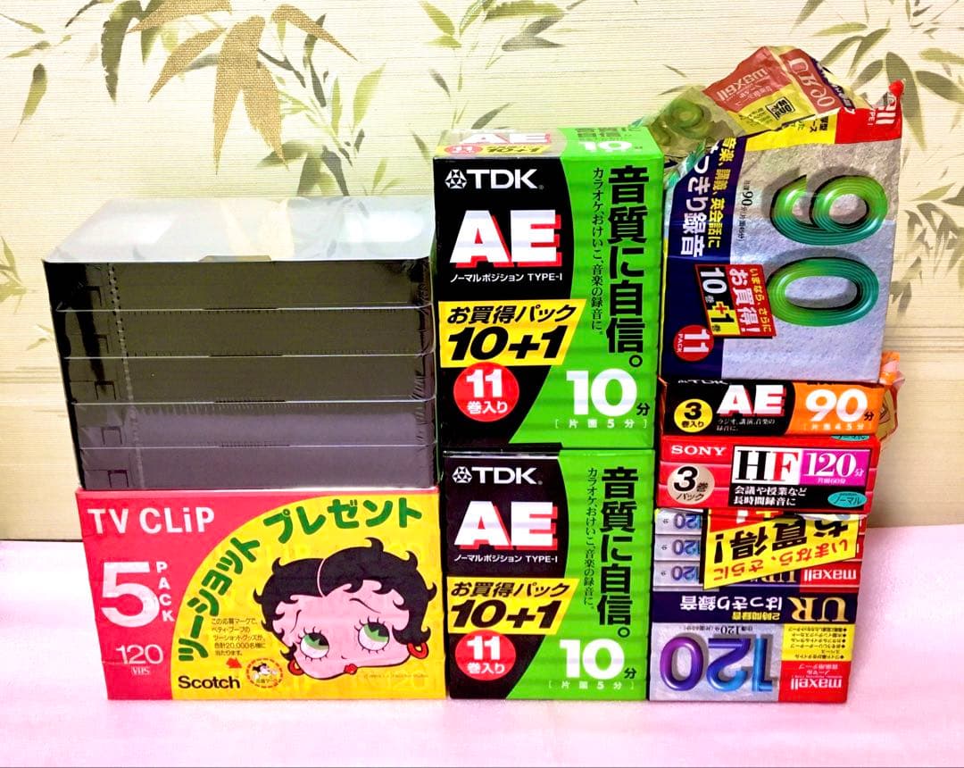新品】カセットテープ39本 ビデオテープ10本 - メルカリ