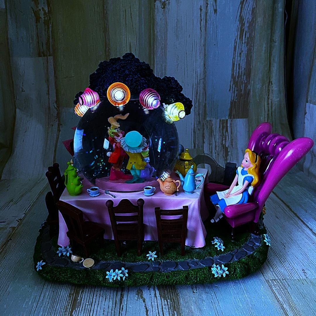 ふしぎの国のアリス チェシャ猫 ティーパーティー フィギュア★スノーグローブ