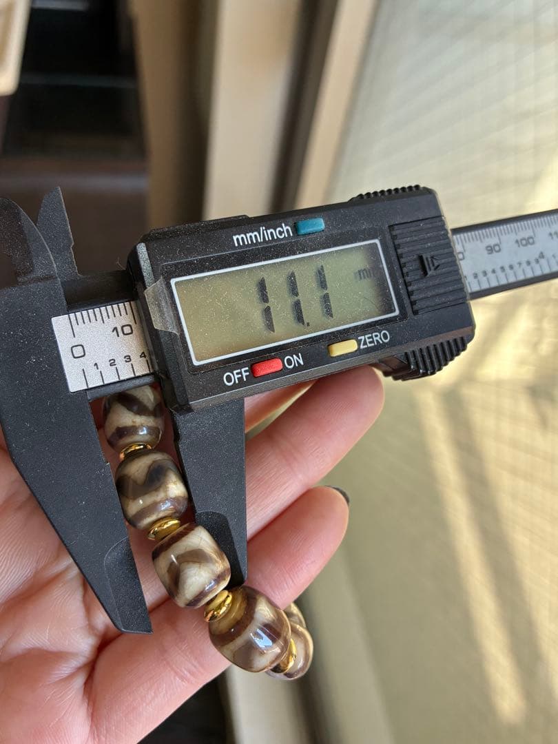 絶え間なく続く金運引き寄せ！水晶共生ドゥルージー結晶玉あり♪水紋天珠のブレス