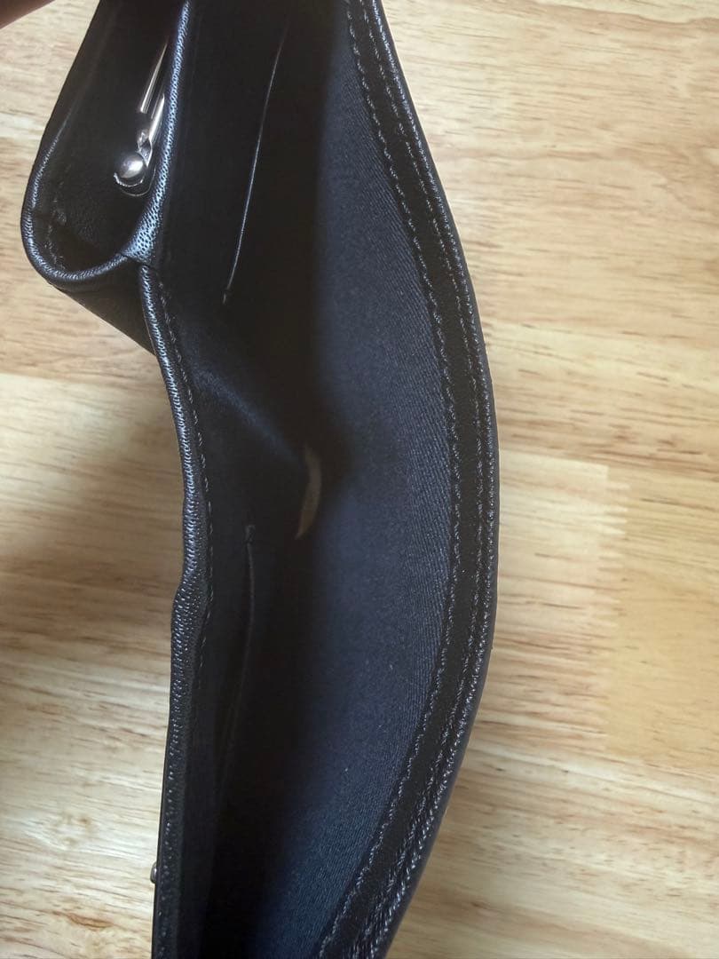 Vivienne Westwoodヴィヴィアンウエストウッド黒二つ折り財布 ロゴ