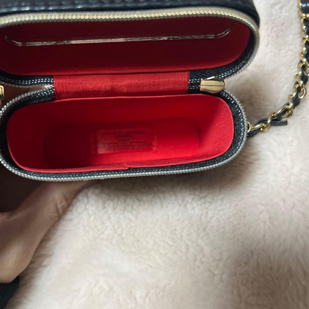 CHANEL ノベルティ ブラックレザー小物入れ