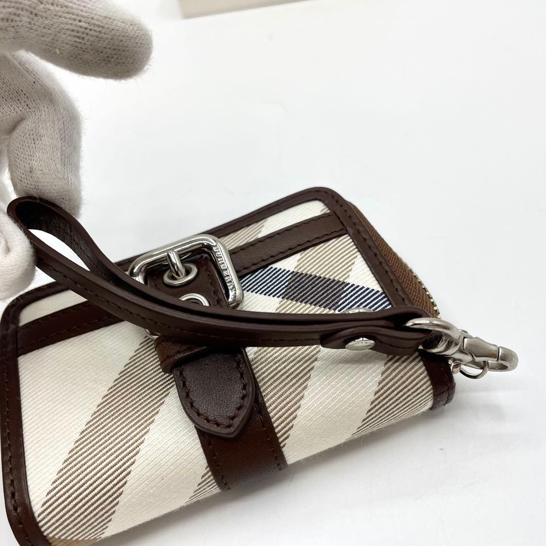 未使用保管　バーバリー　ケース　財布　ラウンドファスナー　ノバチェック