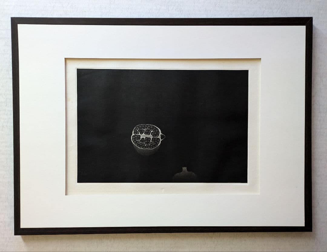 格安g浜口陽三の腐蝕銅版画　“黒”が織りなす静謐な銅版画「カット手榴弾 」美品
