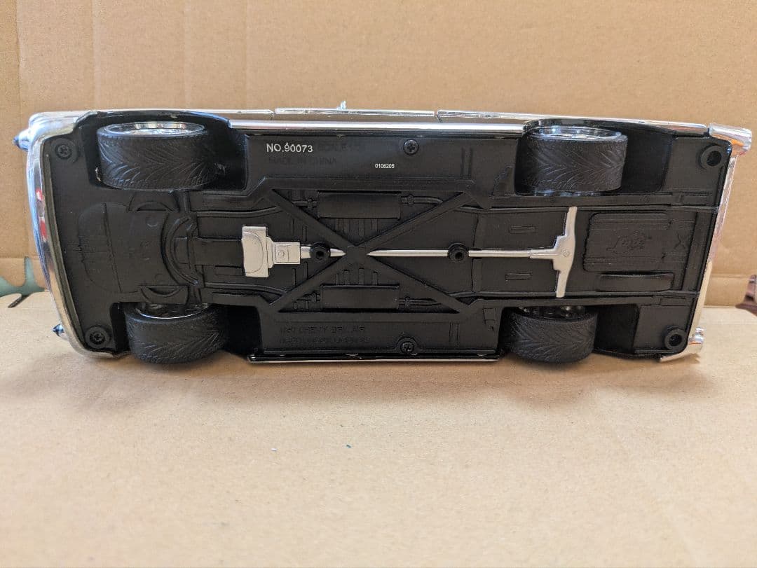 JADA 1957 シボレー ベルエア1/24スケール　ミニカー