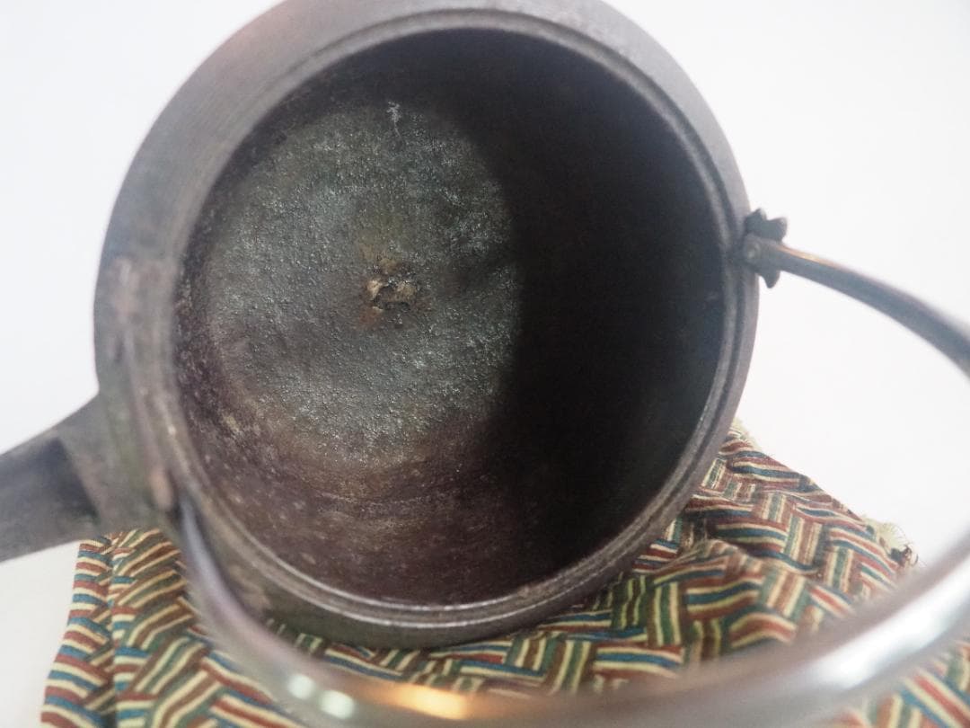 糸目鉄銚子（燗鍋）～古染付蓋添