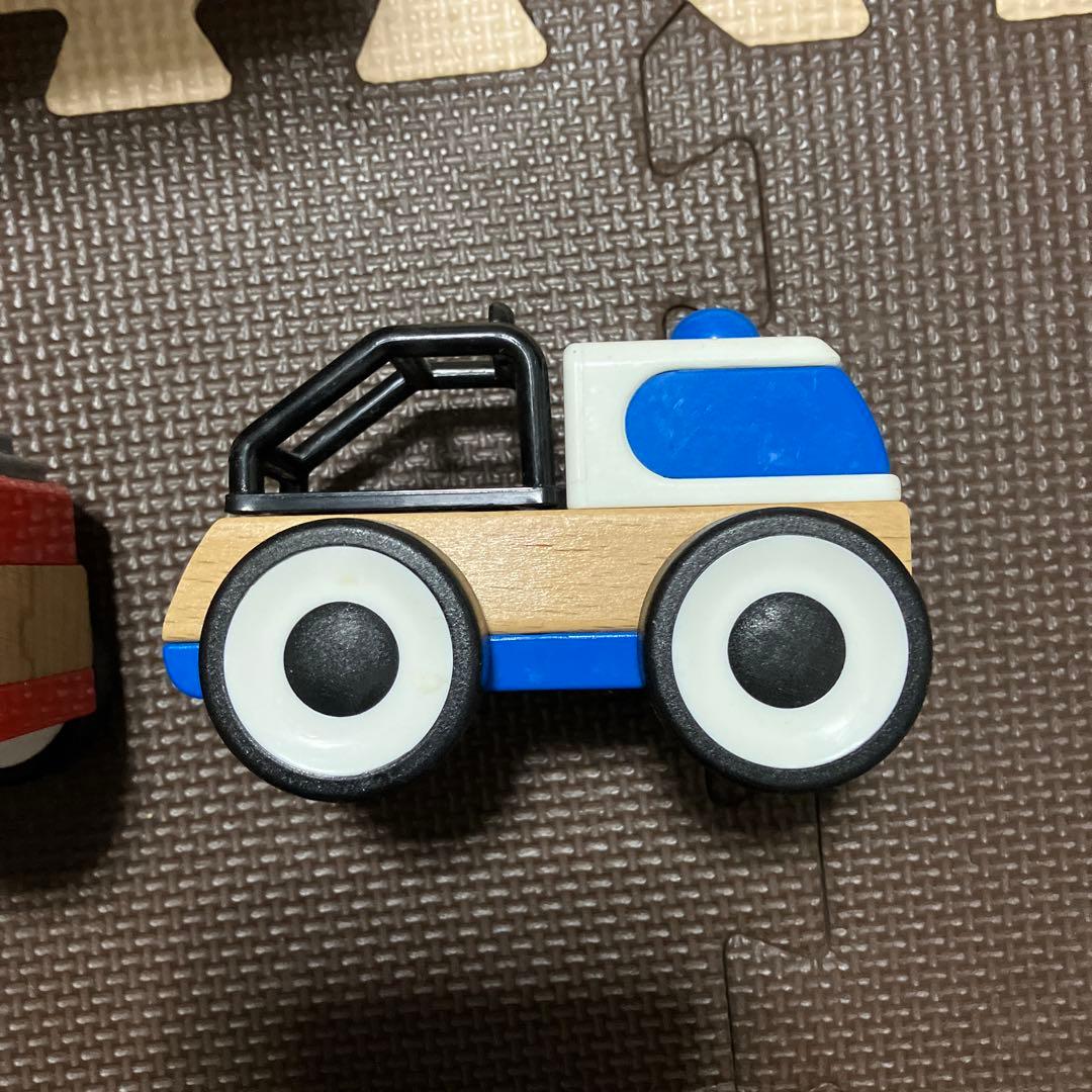 IKEA 車　木　おもちゃ　2点セット