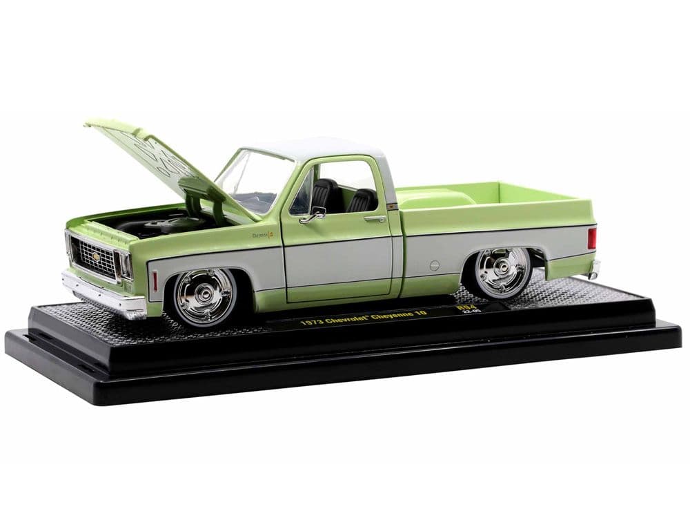 M2 1973 シボレー・シャイアン　10 (ライト・グリーン/ホワイト)