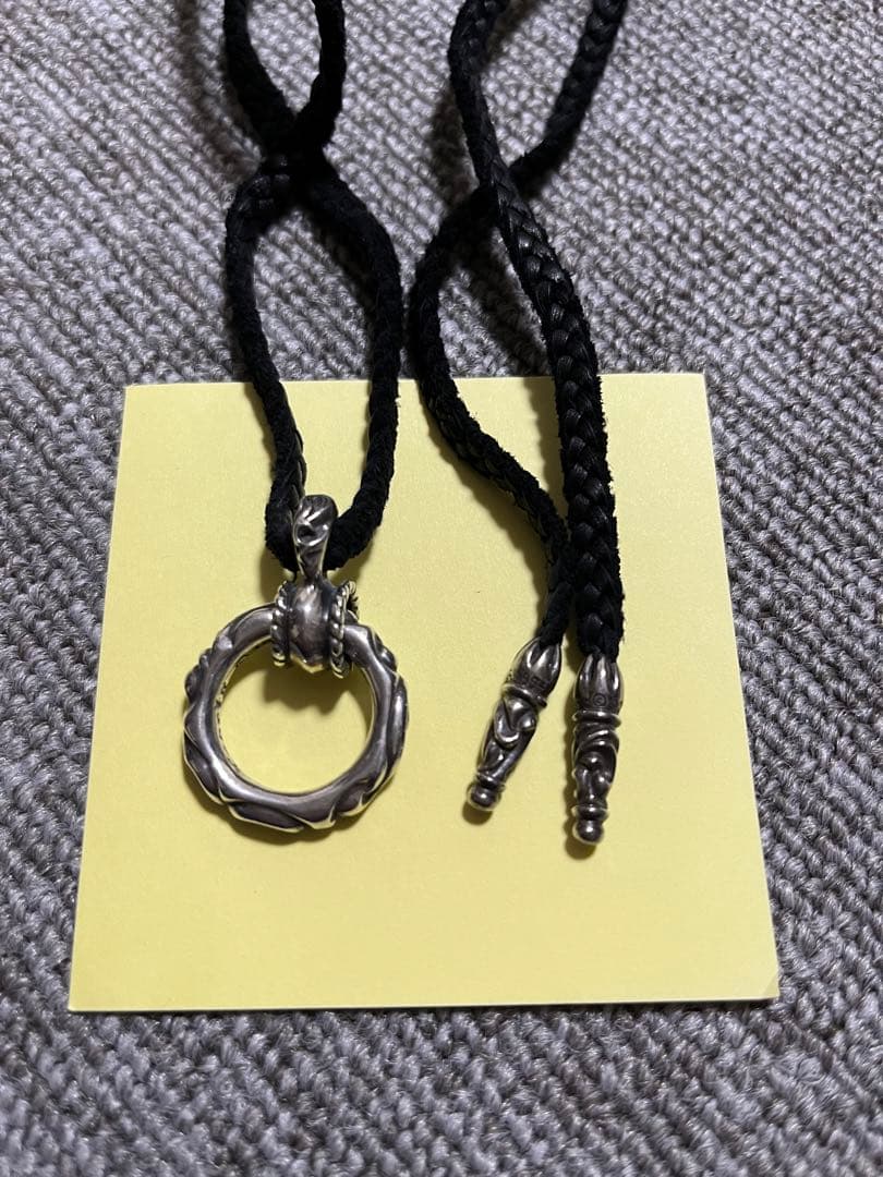 クロムハーツ スクロールバンドリングペンダント - メルカリ
