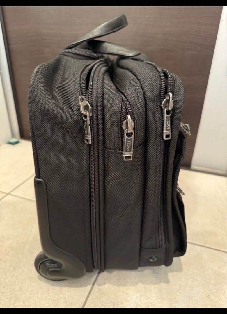 TUMI スーツケース キャリーバッグ 二輪 PCケース