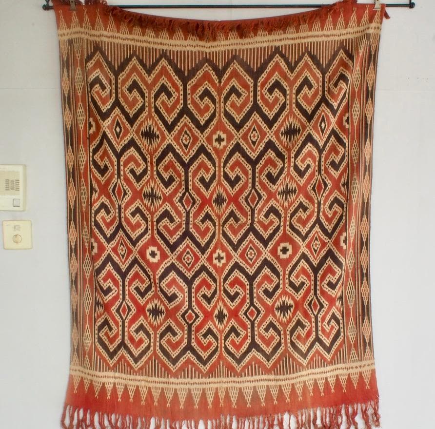 インドネシア スラウェシ島 トラジャ族のイカット4 インドネシア スラウェシ島 トラジャ族のイカット4